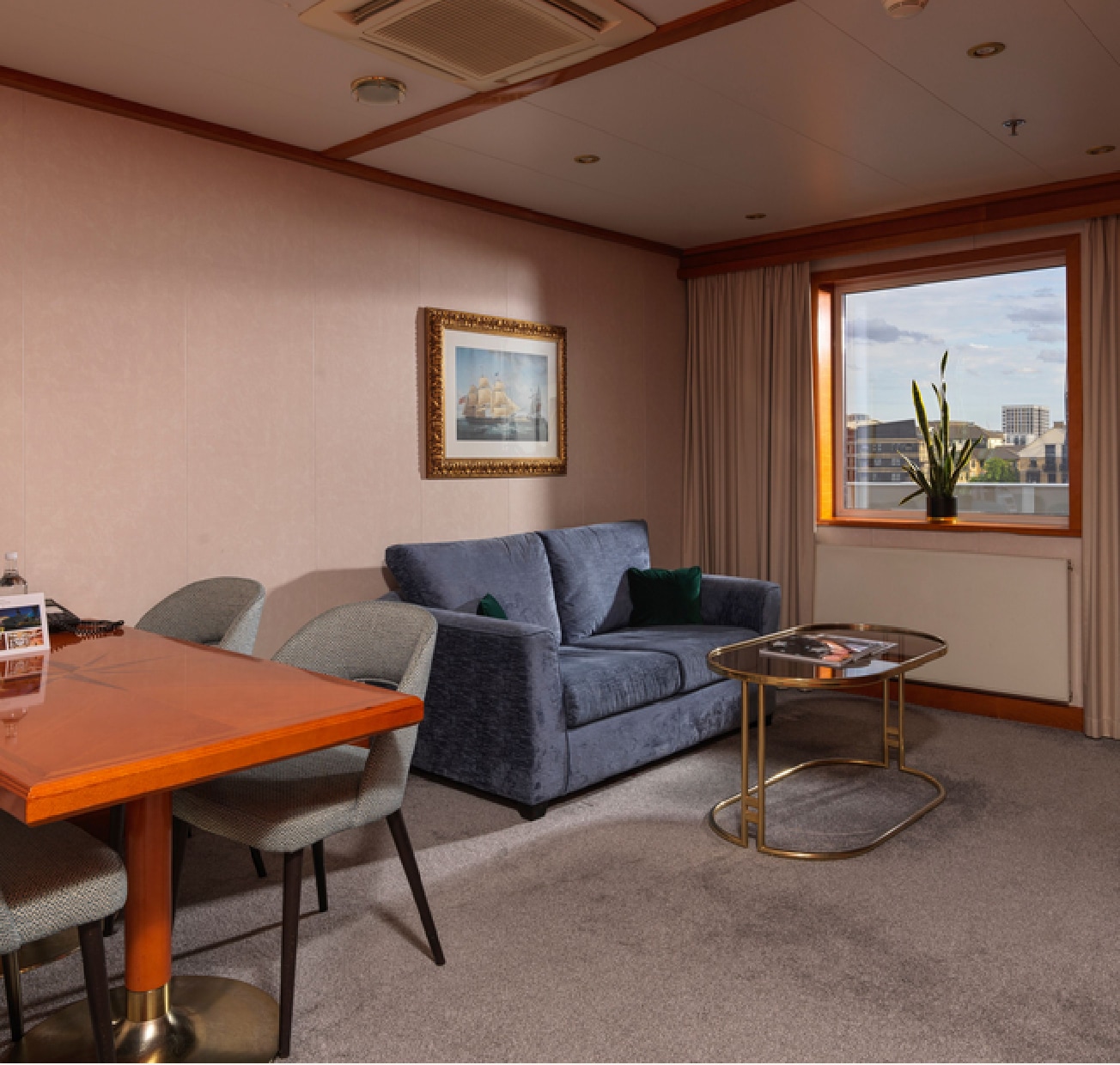 Yacht Junior Suites